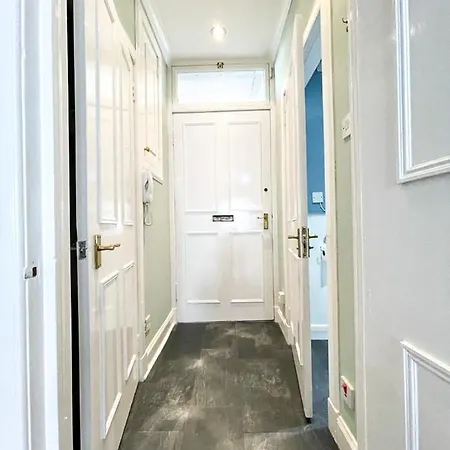 Snug Studio On The Grassmarket, 5Mins From Castle Edinburgh Exterior photo