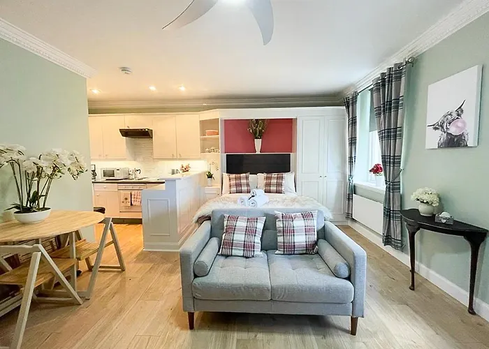 Snug Studio On The Grassmarket, 5Mins From Castle